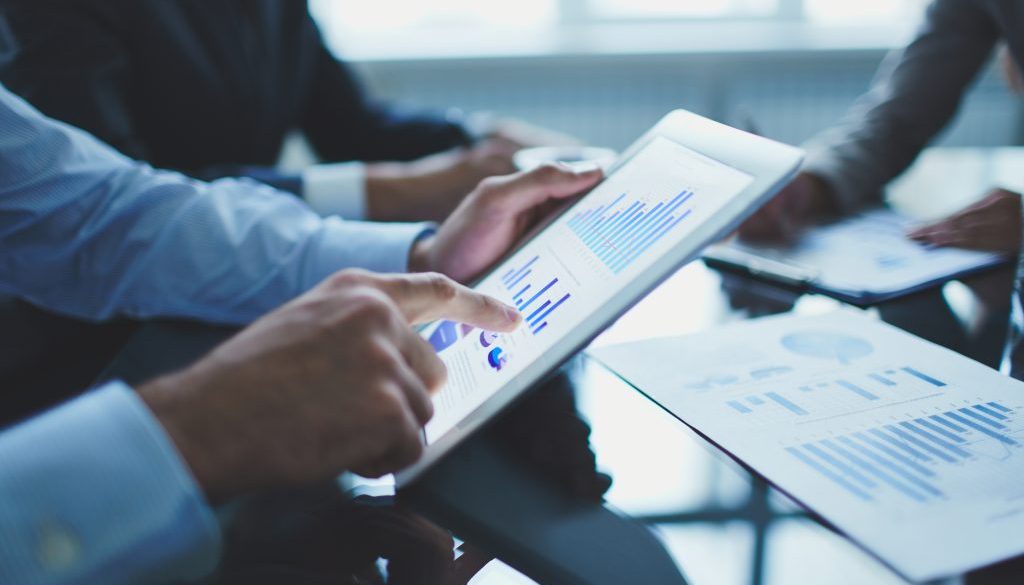 Analyzing electronic document